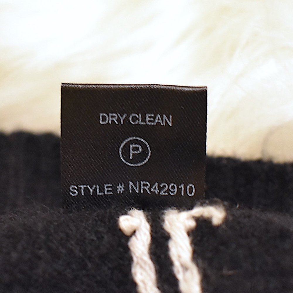 Skull Cashmere | Parket Cable Stitch Crew Sweater - Picture 6 of 12